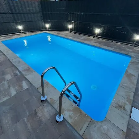 Summer House Lejhana Semesterbostad